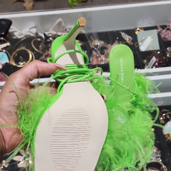 Azalea Wang Vibrant Green Feathered Heels - Picture 4 of 5